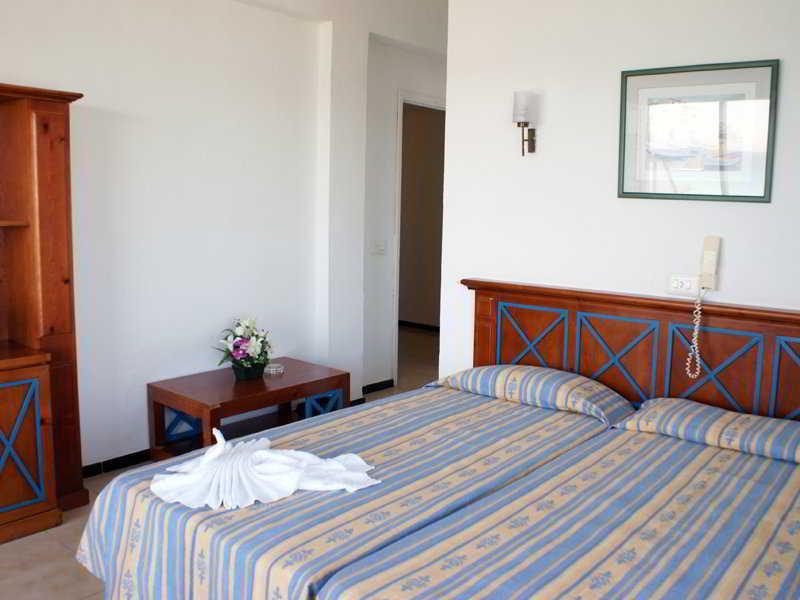 Hotel Goya Cala Millor  Zewnętrze zdjęcie